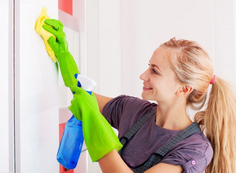Construction dust removal and detailed cleaning after renovation in an SW19 property